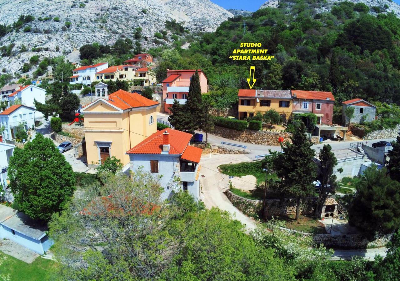 Studio Apartman Stara Baška Exterior foto